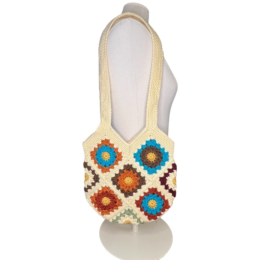 HANDMADE Crocheted Western Retro Vintage Style Daisy Granny Square Shoulder Bag